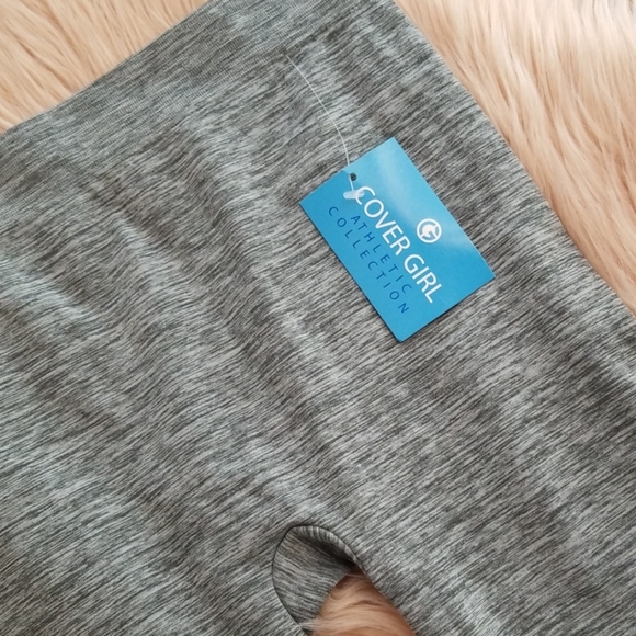 💕Cover Girl Grey 3/4 Legging Size S💕 - Picture 2 of 6